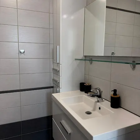 Apartma Tia&mia *