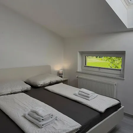 Apartma Tia&mia *