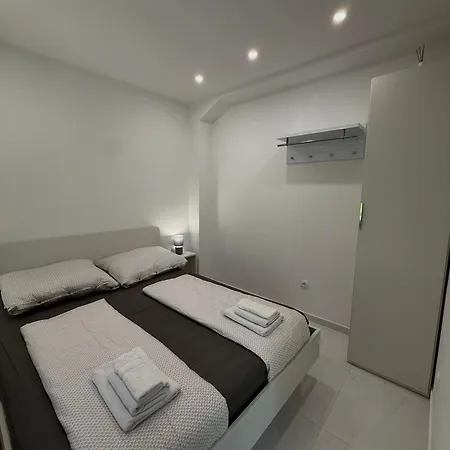 Apartma Tia&mia *